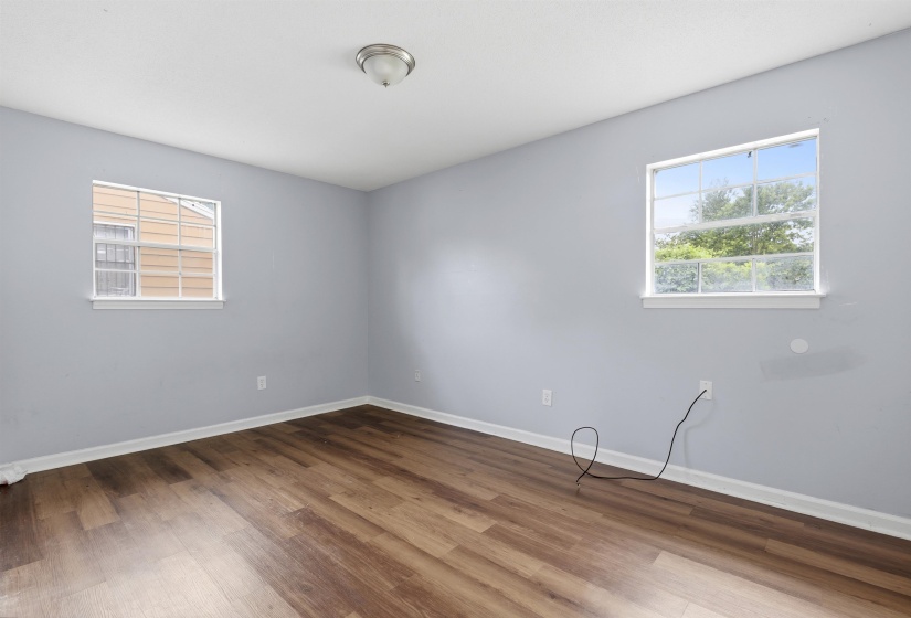 3807 GLENBUREE ST, Memphis, Tennessee 38109, 3 Bedrooms Bedrooms, 6 Rooms Rooms,1 BathroomBathrooms,Residential,For Sale,GLENBUREE,10224221