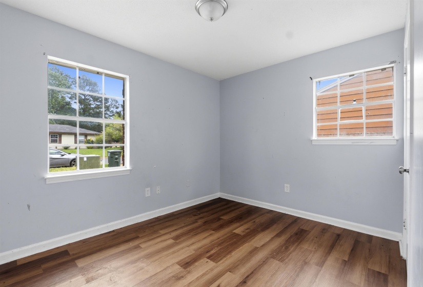 3807 GLENBUREE ST, Memphis, Tennessee 38109, 3 Bedrooms Bedrooms, 6 Rooms Rooms,1 BathroomBathrooms,Residential,For Sale,GLENBUREE,10224221