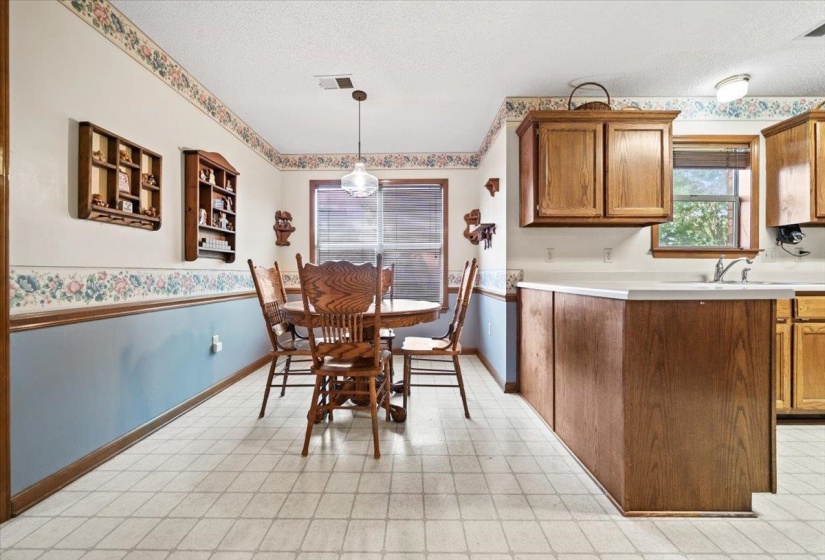 8186 GLYNN VALE CV, Unincorporated, Tennessee 38125, 3 Bedrooms Bedrooms, 7 Rooms Rooms,2.1 BathroomsBathrooms,Residential,For Sale,GLYNN VALE,10224225