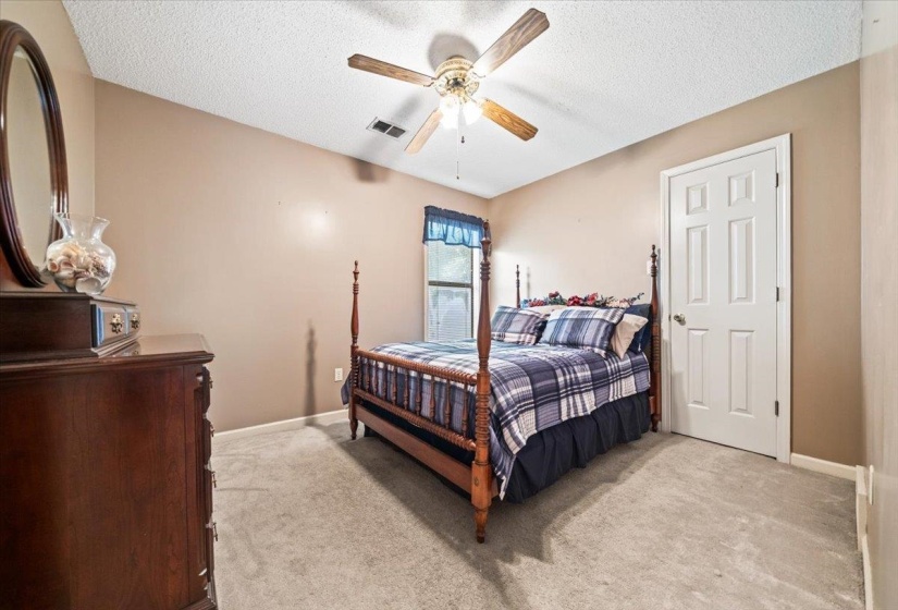 8186 GLYNN VALE CV, Unincorporated, Tennessee 38125, 3 Bedrooms Bedrooms, 7 Rooms Rooms,2.1 BathroomsBathrooms,Residential,For Sale,GLYNN VALE,10224225
