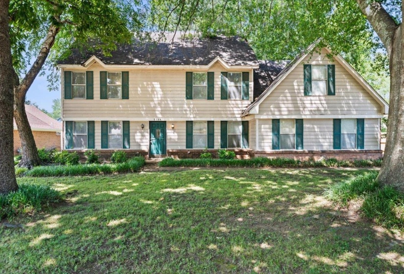 8186 GLYNN VALE CV, Unincorporated, Tennessee 38125, 3 Bedrooms Bedrooms, 7 Rooms Rooms,2.1 BathroomsBathrooms,Residential,For Sale,GLYNN VALE,10224225