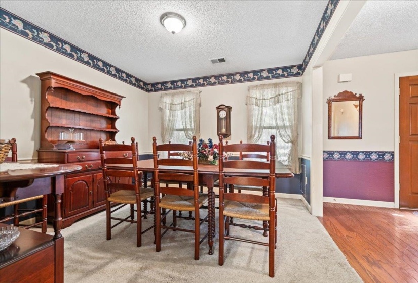 8186 GLYNN VALE CV, Unincorporated, Tennessee 38125, 3 Bedrooms Bedrooms, 7 Rooms Rooms,2.1 BathroomsBathrooms,Residential,For Sale,GLYNN VALE,10224225