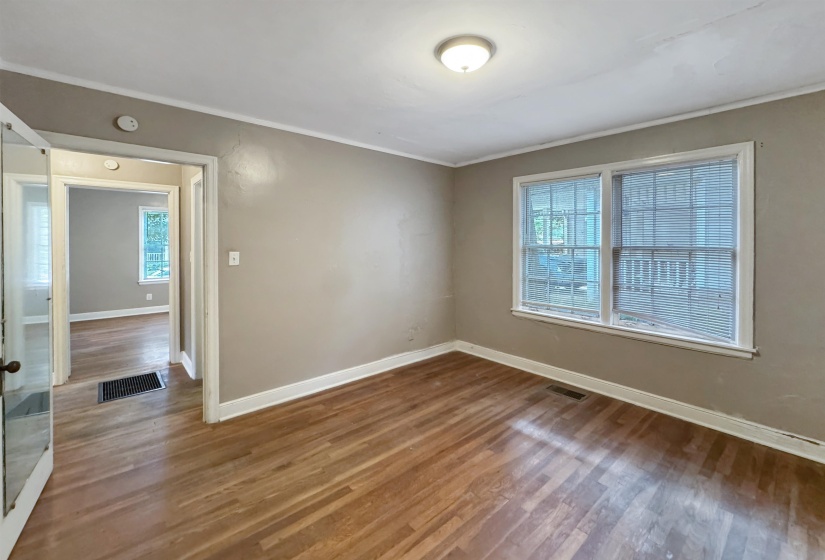 2022 COURTLAND PL, Memphis, Tennessee 38104, 2 Bedrooms Bedrooms, ,1 BathroomBathrooms,Duplexes,For Sale,COURTLAND,10224227