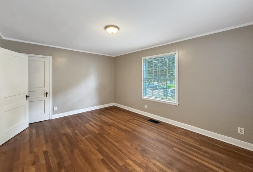 2022 COURTLAND PL, Memphis, Tennessee 38104, 2 Bedrooms Bedrooms, ,1 BathroomBathrooms,Duplexes,For Sale,COURTLAND,10224227
