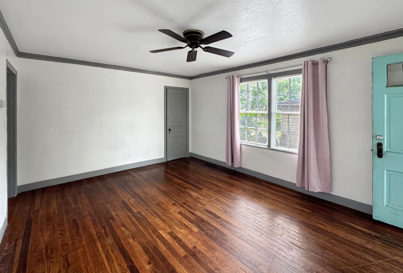 2022 COURTLAND PL, Memphis, Tennessee 38104, 2 Bedrooms Bedrooms, ,1 BathroomBathrooms,Duplexes,For Sale,COURTLAND,10224227