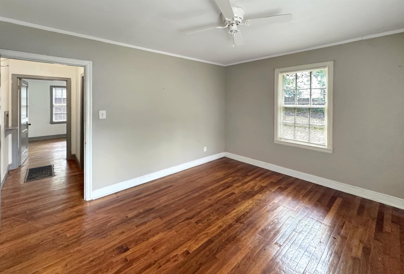 2022 COURTLAND PL, Memphis, Tennessee 38104, 2 Bedrooms Bedrooms, ,1 BathroomBathrooms,Duplexes,For Sale,COURTLAND,10224227