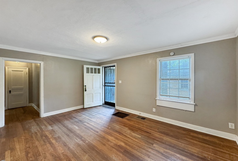 2022 COURTLAND PL, Memphis, Tennessee 38104, 2 Bedrooms Bedrooms, ,1 BathroomBathrooms,Duplexes,For Sale,COURTLAND,10224227