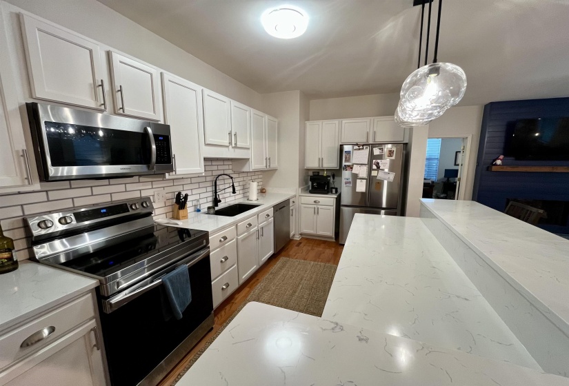 495 FRONT ST, Memphis, Tennessee 38103, 2 Bedrooms Bedrooms, 6 Rooms Rooms,2 BathroomsBathrooms,Rental Properties,For Sale,FRONT,10224256