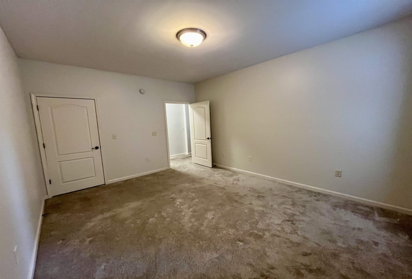 495 FRONT ST, Memphis, Tennessee 38103, 2 Bedrooms Bedrooms, 6 Rooms Rooms,2 BathroomsBathrooms,Rental Properties,For Sale,FRONT,10224256