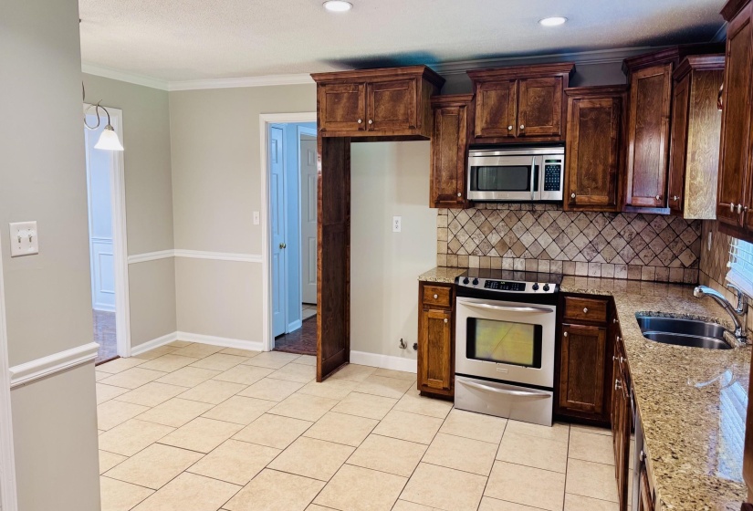 1834 BRIERBROOK LN, Germantown, Tennessee 38138, 4 Bedroom Bedrooms, 8 Room Rooms,2.1 BathroomBathrooms,Rental Properties,For Sale,BRIERBROOK,0,10224287