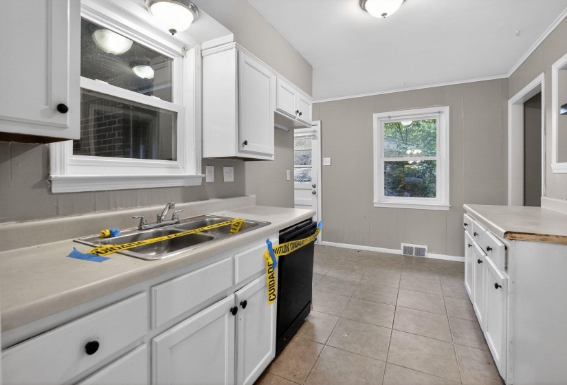 3710 HERMITAGE DR, Memphis, Tennessee 38116, 3 Bedroom Bedrooms, 6 Room Rooms,2 BathroomBathrooms,Residential,For Sale,HERMITAGE,0,10219961