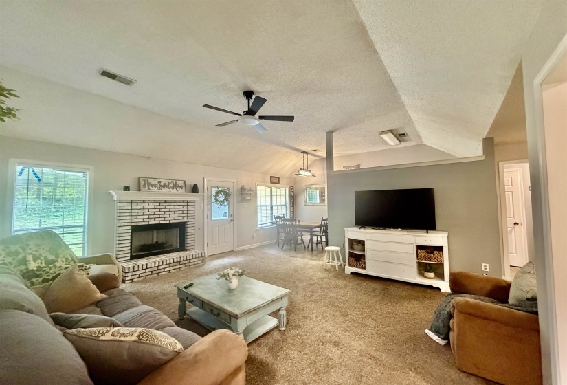 165 DEE RD, Somerville, Tennessee 38068, 3 Bedroom Bedrooms, 6 Room Rooms,2 BathroomBathrooms,Residential,For Sale,DEE,0,10224228