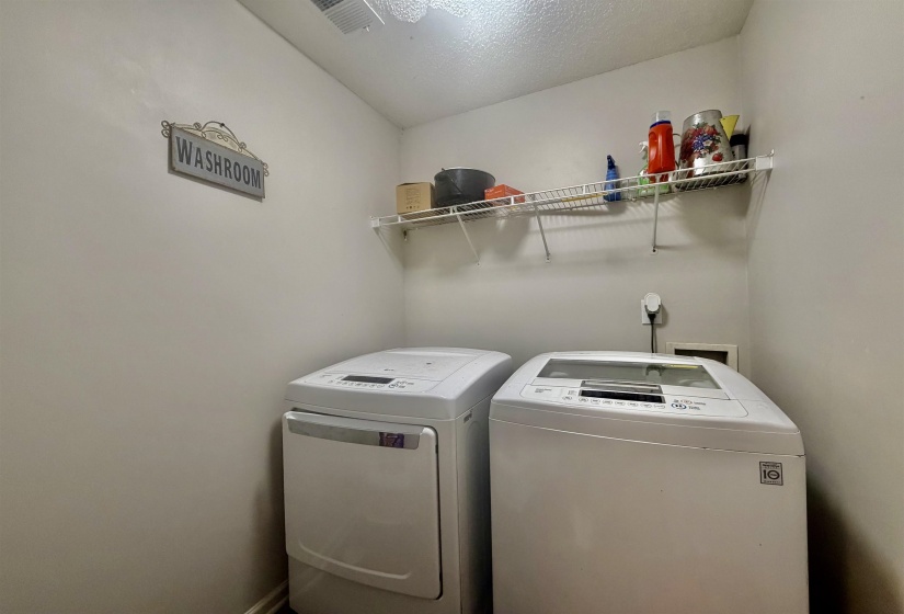 165 DEE RD, Somerville, Tennessee 38068, 3 Bedroom Bedrooms, 6 Room Rooms,2 BathroomBathrooms,Residential,For Sale,DEE,0,10224228