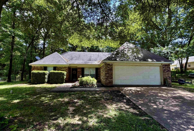 165 DEE RD, Somerville, Tennessee 38068, 3 Bedroom Bedrooms, 6 Room Rooms,2 BathroomBathrooms,Residential,For Sale,DEE,0,10224228