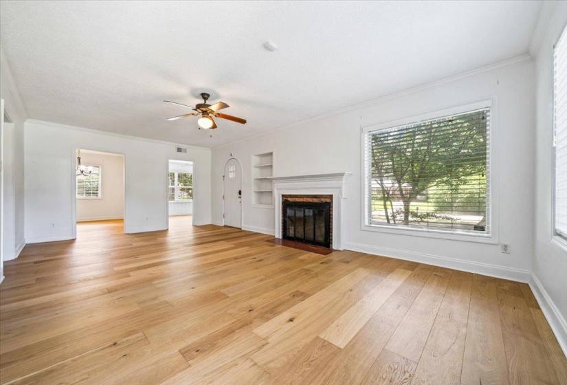 252 BARRY RD, Memphis, Tennessee 38117, 3 Bedroom Bedrooms, 8 Room Rooms,2 BathroomBathrooms,Residential,For Sale,BARRY,0,10224229
