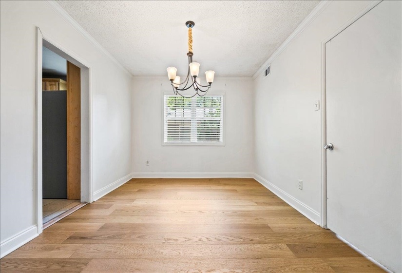 252 BARRY RD, Memphis, Tennessee 38117, 3 Bedroom Bedrooms, 8 Room Rooms,2 BathroomBathrooms,Residential,For Sale,BARRY,0,10224229