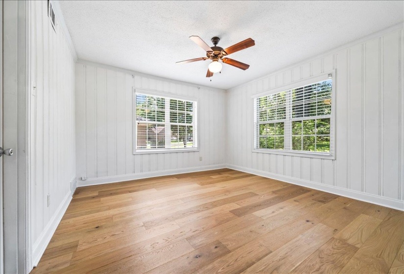 252 BARRY RD, Memphis, Tennessee 38117, 3 Bedroom Bedrooms, 8 Room Rooms,2 BathroomBathrooms,Residential,For Sale,BARRY,0,10224229