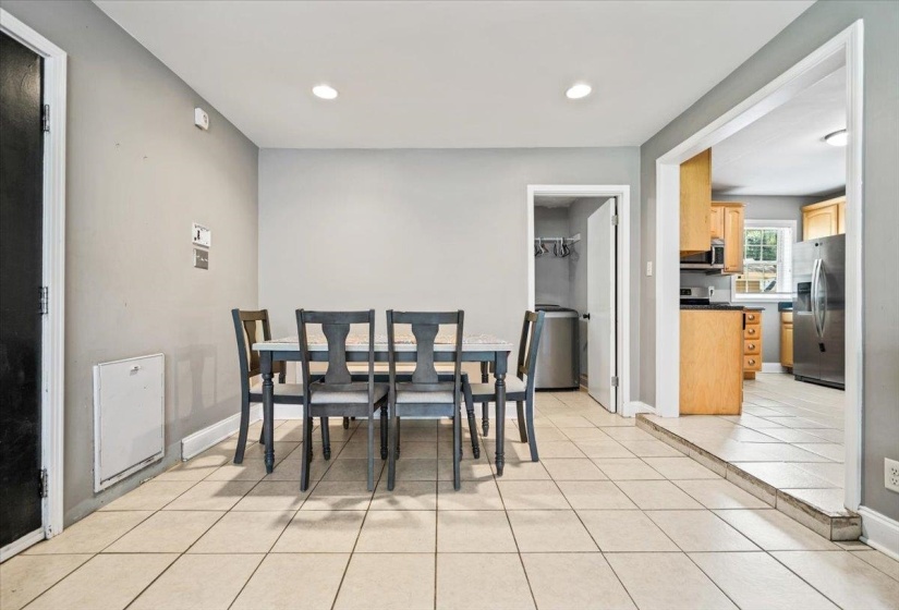 252 BARRY RD, Memphis, Tennessee 38117, 3 Bedroom Bedrooms, 8 Room Rooms,2 BathroomBathrooms,Residential,For Sale,BARRY,0,10224229