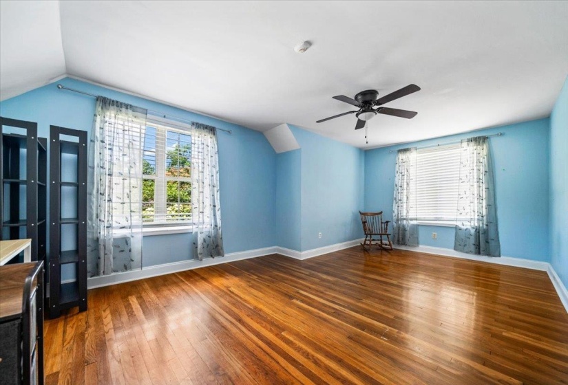 252 BARRY RD, Memphis, Tennessee 38117, 3 Bedroom Bedrooms, 8 Room Rooms,2 BathroomBathrooms,Residential,For Sale,BARRY,0,10224229