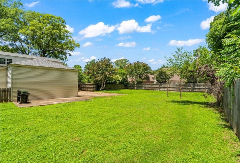 252 BARRY RD, Memphis, Tennessee 38117, 3 Bedroom Bedrooms, 8 Room Rooms,2 BathroomBathrooms,Residential,For Sale,BARRY,0,10224229