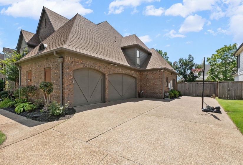 1769 MOSSY OAK LN, Collierville, Tennessee 38017, 5 Bedroom Bedrooms, 11 Room Rooms,4.1 BathroomBathrooms,Residential,For Sale,MOSSY OAK,0,10224230