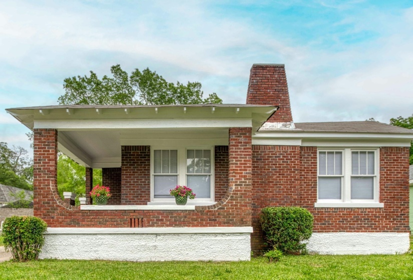 820 MCNEIL ST, Memphis, Tennessee 38107, 3 Bedroom Bedrooms, 5 Room Rooms,2 BathroomBathrooms,Residential,For Sale,MCNEIL,0,10224238