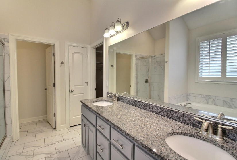 1608 PRAIRIE DUNES DR, Collierville, Tennessee 38017, 4 Bedroom Bedrooms, 8 Room Rooms,3 BathroomBathrooms,Residential,For Sale,PRAIRIE DUNES,0,10224241