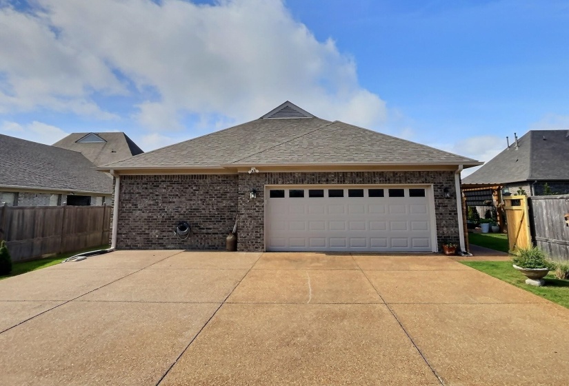 1608 PRAIRIE DUNES DR, Collierville, Tennessee 38017, 4 Bedroom Bedrooms, 8 Room Rooms,3 BathroomBathrooms,Residential,For Sale,PRAIRIE DUNES,0,10224241