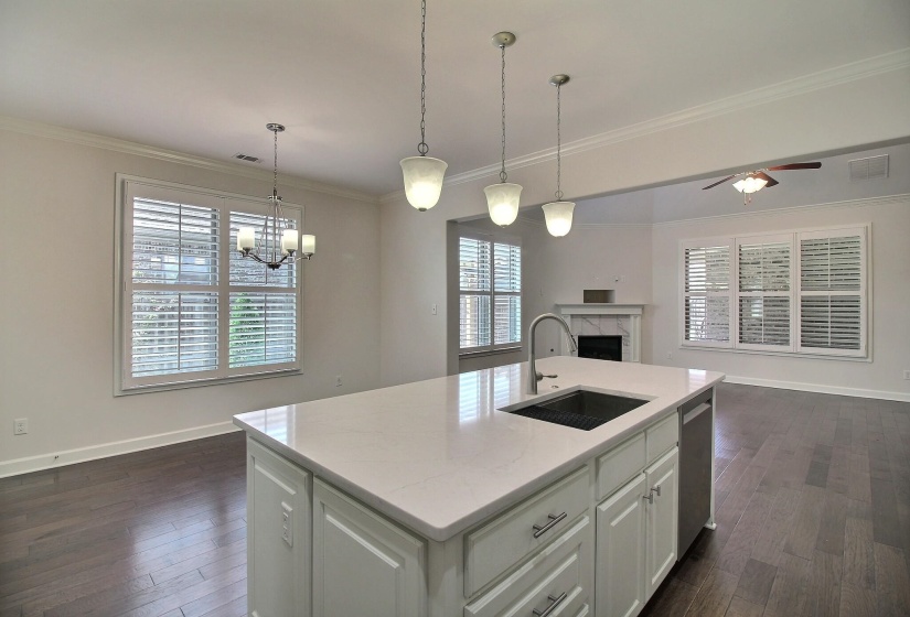 1608 PRAIRIE DUNES DR, Collierville, Tennessee 38017, 4 Bedroom Bedrooms, 8 Room Rooms,3 BathroomBathrooms,Residential,For Sale,PRAIRIE DUNES,0,10224241