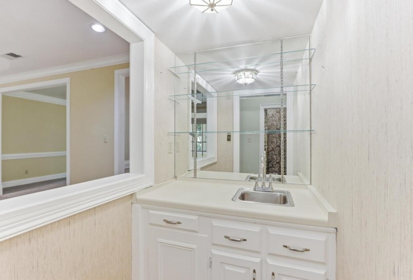 8154 MEADOW GLEN DR, Germantown, Tennessee 38138, 4 Bedroom Bedrooms, 11 Room Rooms,3.1 BathroomBathrooms,Residential,For Sale,MEADOW GLEN,0,10224244