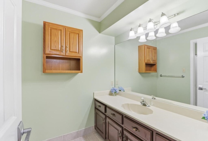 8154 MEADOW GLEN DR, Germantown, Tennessee 38138, 4 Bedroom Bedrooms, 11 Room Rooms,3.1 BathroomBathrooms,Residential,For Sale,MEADOW GLEN,0,10224244