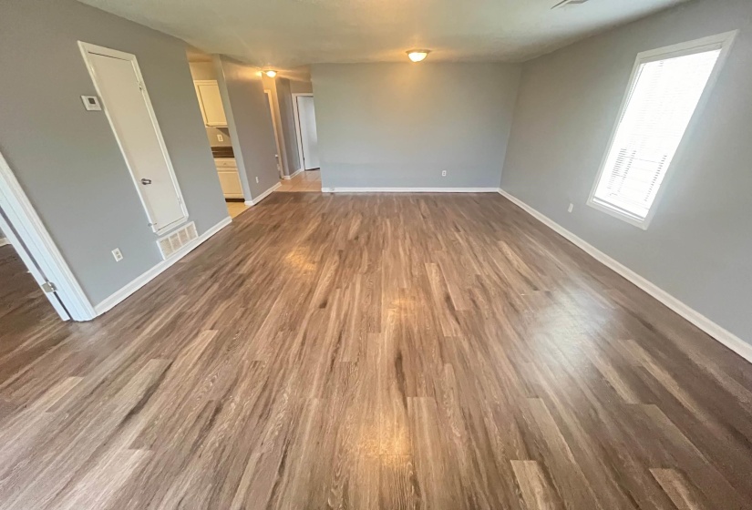 583 FIFTH ST, Memphis, Tennessee 38105, 4 Bedrooms Bedrooms, 6 Rooms Rooms,1.1 BathroomsBathrooms,Residential,For Sale,FIFTH,10224245