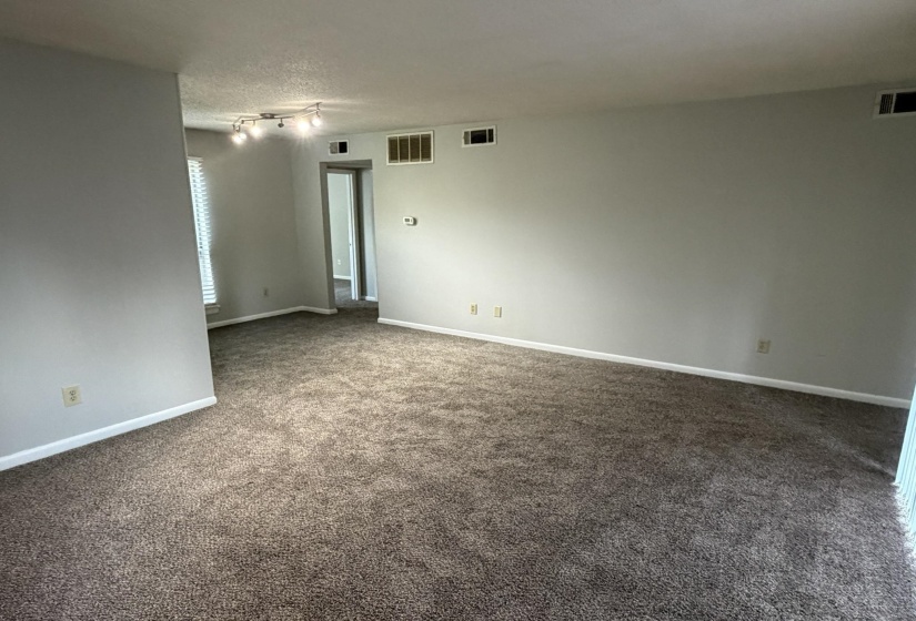 6774 ENCHANTED OAK PL, Memphis, Tennessee 38120, 2 Bedroom Bedrooms, 5 Room Rooms,2 BathroomBathrooms,Residential,For Sale,ENCHANTED OAK,0,10224248