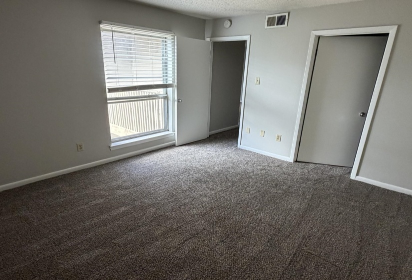 6774 ENCHANTED OAK PL, Memphis, Tennessee 38120, 2 Bedroom Bedrooms, 5 Room Rooms,2 BathroomBathrooms,Residential,For Sale,ENCHANTED OAK,0,10224248