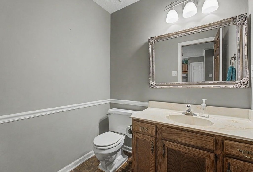 2949 SANDY CREEK DR, Germantown, Tennessee 38138, 3 Bedrooms Bedrooms, 8 Rooms Rooms,2.1 BathroomsBathrooms,Residential,For Sale,SANDY CREEK,10224257