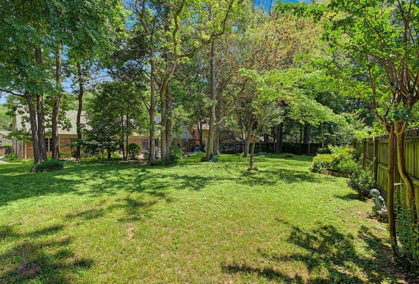 2949 SANDY CREEK DR, Germantown, Tennessee 38138, 3 Bedrooms Bedrooms, 8 Rooms Rooms,2.1 BathroomsBathrooms,Residential,For Sale,SANDY CREEK,10224257