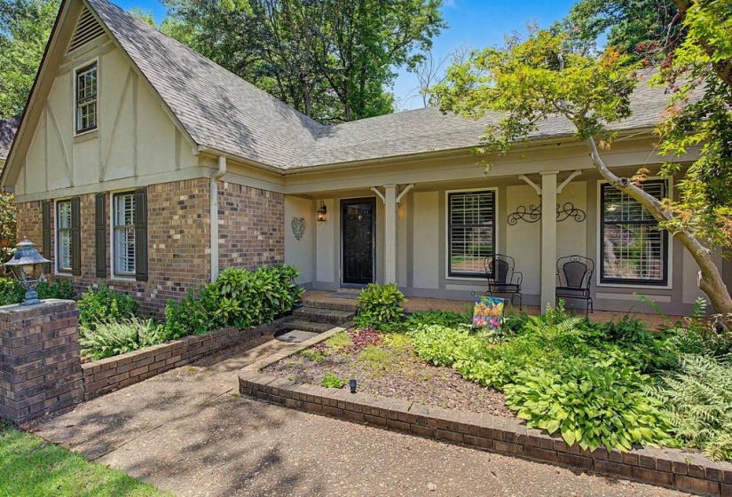 2949 SANDY CREEK DR, Germantown, Tennessee 38138, 3 Bedrooms Bedrooms, 8 Rooms Rooms,2.1 BathroomsBathrooms,Residential,For Sale,SANDY CREEK,10224257