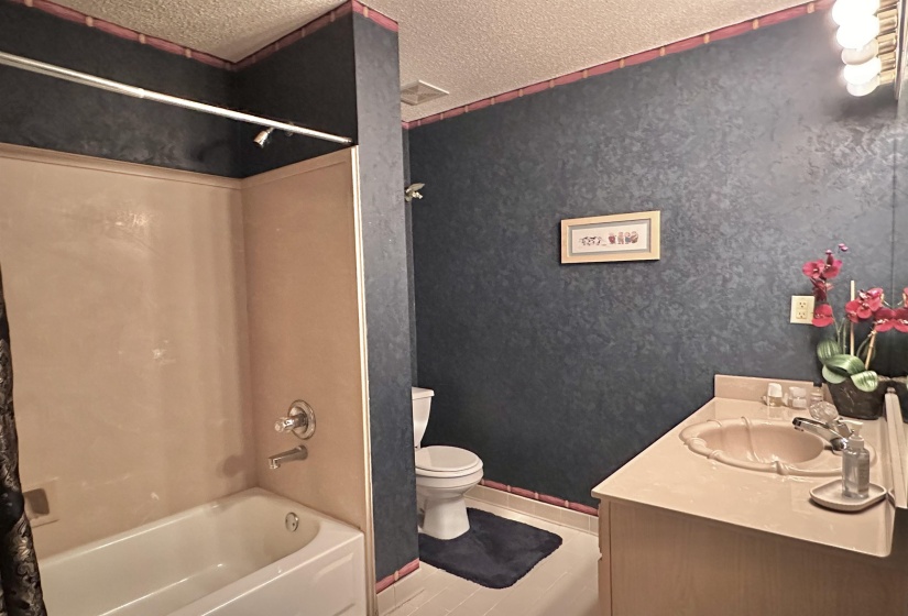1494 APPLE GROVE LN, Cordova, Tennessee 38016, 3 Bedrooms Bedrooms, 7 Rooms Rooms,2 BathroomsBathrooms,Residential,For Sale,APPLE GROVE,10224260