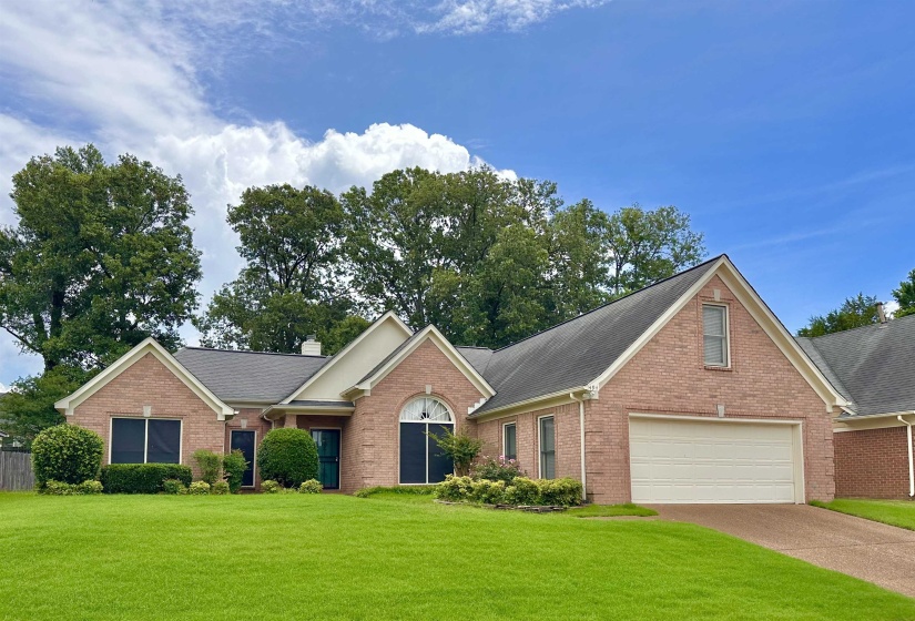1494 APPLE GROVE LN, Cordova, Tennessee 38016, 3 Bedrooms Bedrooms, 7 Rooms Rooms,2 BathroomsBathrooms,Residential,For Sale,APPLE GROVE,10224260