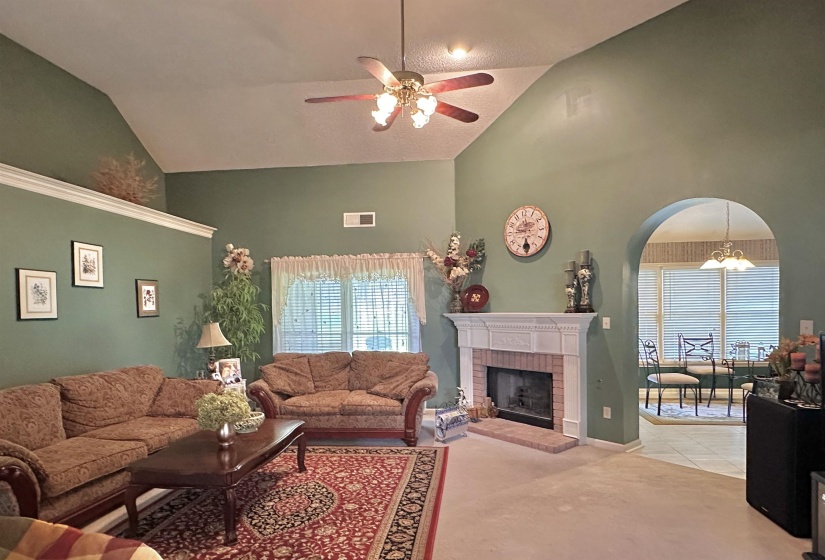 1494 APPLE GROVE LN, Cordova, Tennessee 38016, 3 Bedrooms Bedrooms, 7 Rooms Rooms,2 BathroomsBathrooms,Residential,For Sale,APPLE GROVE,10224260
