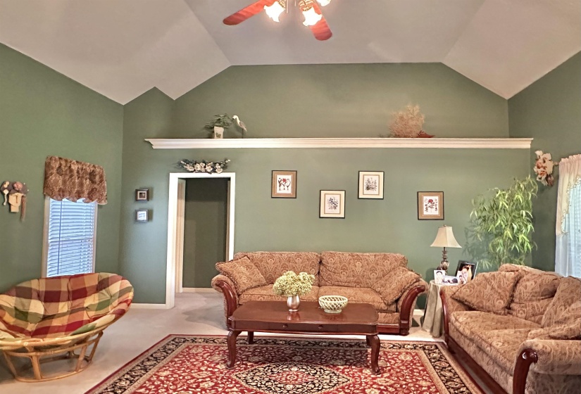 1494 APPLE GROVE LN, Cordova, Tennessee 38016, 3 Bedrooms Bedrooms, 7 Rooms Rooms,2 BathroomsBathrooms,Residential,For Sale,APPLE GROVE,10224260