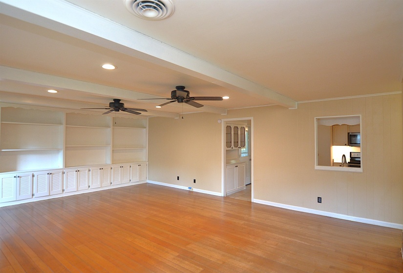 5026 FLAMINGO RD, Memphis, Tennessee 38117, 3 Bedrooms Bedrooms, 7 Rooms Rooms,2 BathroomsBathrooms,Residential,For Sale,FLAMINGO,10224264