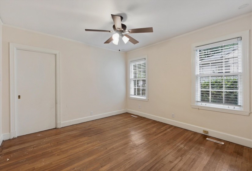 8 CENTURY ST, Memphis, Tennessee 38111, 3 Bedrooms Bedrooms, 7 Rooms Rooms,2 BathroomsBathrooms,Residential,For Sale,CENTURY,10224266
