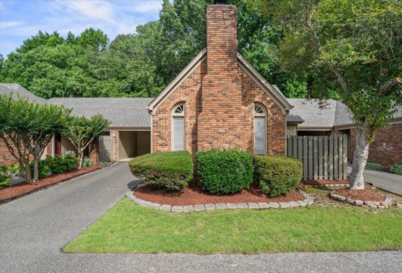 Single level condo in Germantown's Park Place Townhouse Condominiums off Farmington adjacent to Cameron Brown Park.