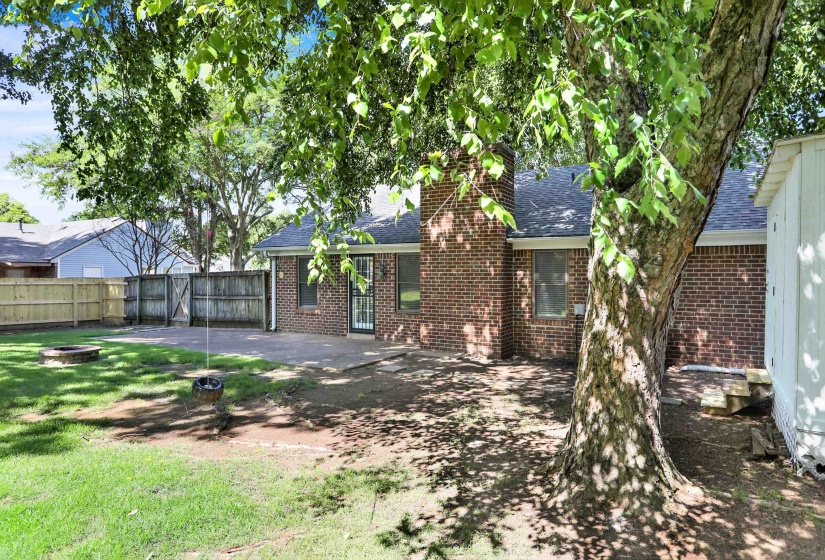 3104 INGLESIDE DR, Bartlett, Tennessee 38134, 3 Bedrooms Bedrooms, 7 Rooms Rooms,2 BathroomsBathrooms,Residential,For Sale,INGLESIDE,10224270