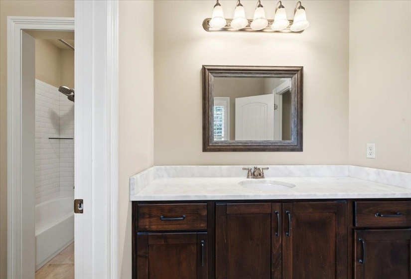 45 GREENBRIER LAKES CV, Piperton, Tennessee 38017, 5 Bedrooms Bedrooms, 15 Rooms Rooms,4.1 BathroomsBathrooms,Residential,For Sale,GREENBRIER LAKES,10224271