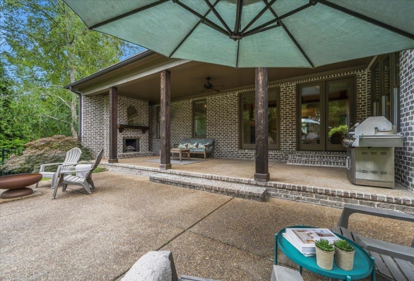45 GREENBRIER LAKES CV, Piperton, Tennessee 38017, 5 Bedrooms Bedrooms, 15 Rooms Rooms,4.1 BathroomsBathrooms,Residential,For Sale,GREENBRIER LAKES,10224271