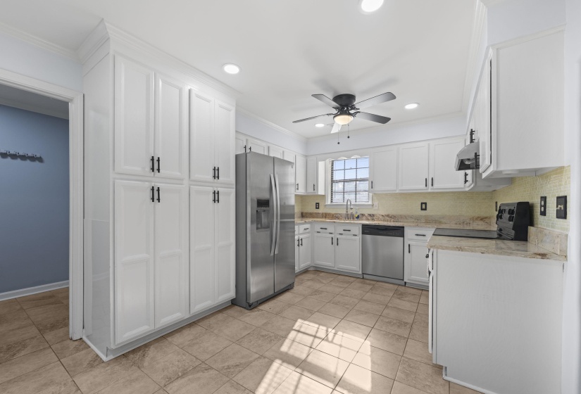 129 QUAIL HOLLOW DR, Atoka, Tennessee 38004, 3 Bedrooms Bedrooms, 5 Rooms Rooms,2 BathroomsBathrooms,Residential,For Sale,QUAIL HOLLOW,10224274