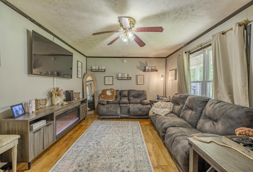 930 OLD UNION RD, Adamsville, Tennessee 38310, 3 Bedrooms Bedrooms, 7 Rooms Rooms,1 BathroomBathrooms,Residential,For Sale,OLD UNION,10224275