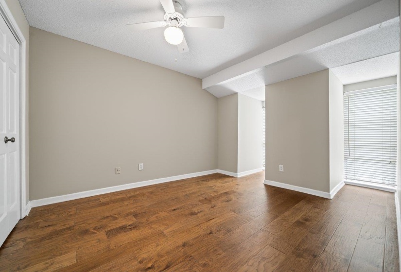 6942 AMBERLY DR, Memphis, Tennessee 38119, 3 Bedrooms Bedrooms, 7 Rooms Rooms,2.1 BathroomsBathrooms,Residential,For Sale,AMBERLY,10224277